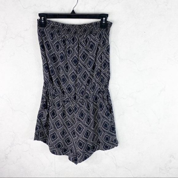 [F21] Strapless Printed Romper - Picture 1 of 3